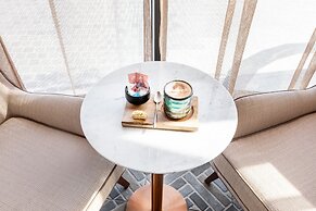 Paramount Hotel Dubai