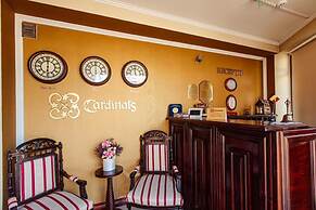 4Cardinal's Boutique