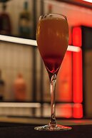 4Cardinal's Boutique