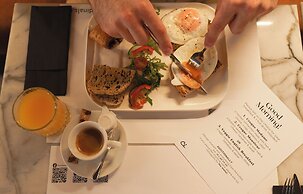 4Cardinal's Boutique