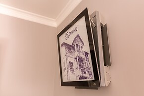 4Cardinal's Boutique