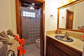 Cocotal Inn and Cabanas