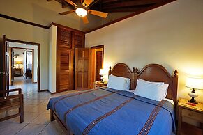 Cocotal Inn and Cabanas