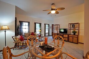 Cocotal Inn and Cabanas