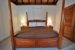 Cocotal Inn and Cabanas