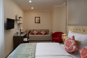 Honour and Grace Hotel