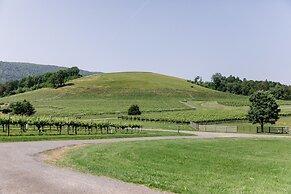 The Farmhouse at Veritas