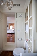 The Farmhouse at Veritas