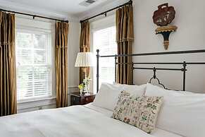 The Farmhouse at Veritas