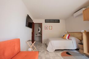 Casa Ixaya by Barrio Mexico