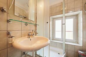 Apartment and Room Ivica