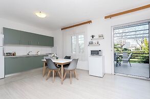 Apartments and Rooms Antee