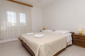 Apartments and Rooms Antee