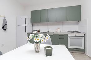 Apartments and Rooms Antee