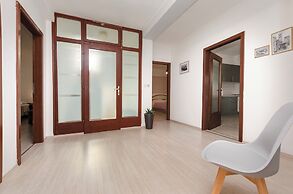 Apartments and Rooms Antee