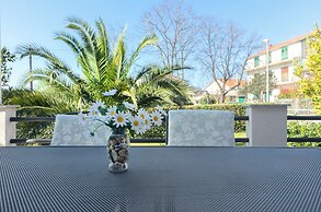 Apartments and Rooms Antee