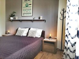 Apartment Peaceful Green Oasis