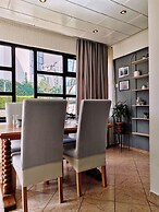 Apartment Peaceful Green Oasis