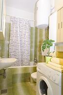 Apartment Peaceful Green Oasis