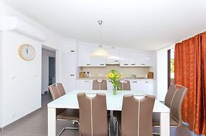 Apartments Drazen