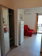 Apartments and Room Caric