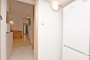 Apartment Mate