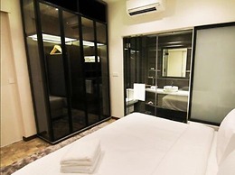 Expressionz Starlight Suites by MyKey