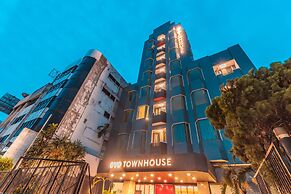 Super OYO Townhouse 2 Hotel Gunung Sahari