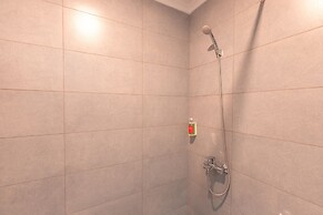 Super OYO Townhouse 2 Hotel Gunung Sahari