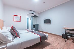 Super OYO Townhouse 2 Hotel Gunung Sahari