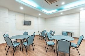 Super OYO Townhouse 2 Hotel Gunung Sahari