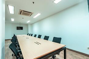 Super OYO Townhouse 2 Hotel Gunung Sahari