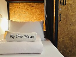 Pig Dive Hostel