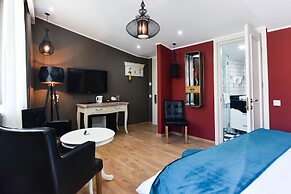 Boutique Hotel Khokhobi
