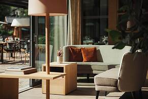 Waldrast - Forestside Living
