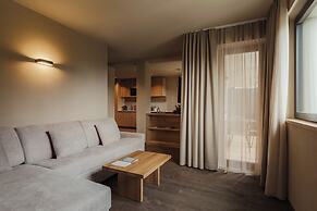 Waldrast - Forestside Living