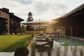 Waldrast - Forestside Living