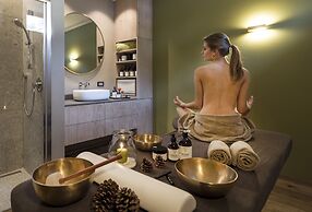 Waldrast - Forestside Living