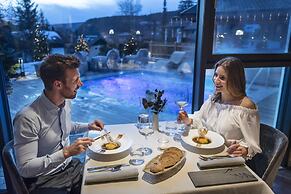 Waldrast - Forestside Living