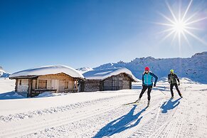 Waldrast - Forestside Living