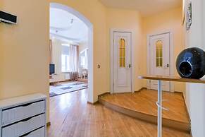 Spb2Day Nevsky prospect 156