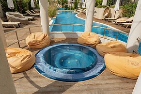 Menada Harmony Suites X Apartment