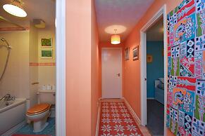 Large 3 Bed Sleep 6 Central MK