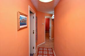 Large 3 Bed Sleep 6 Central MK