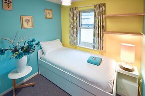 Large 3 Bed Sleep 6 Central MK