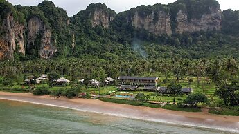 Tinidee Hideaway Tonsai Beach Krabi