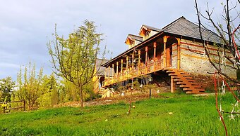 WoodVista Cottages By Jomotel