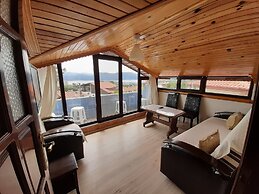 Moonhouse Apartments