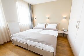 Nymphe Strandhotel & Apartments