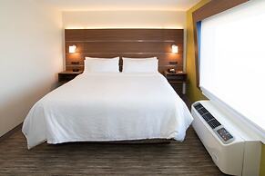 Holiday Inn Express & Suites North Battleford by IHG